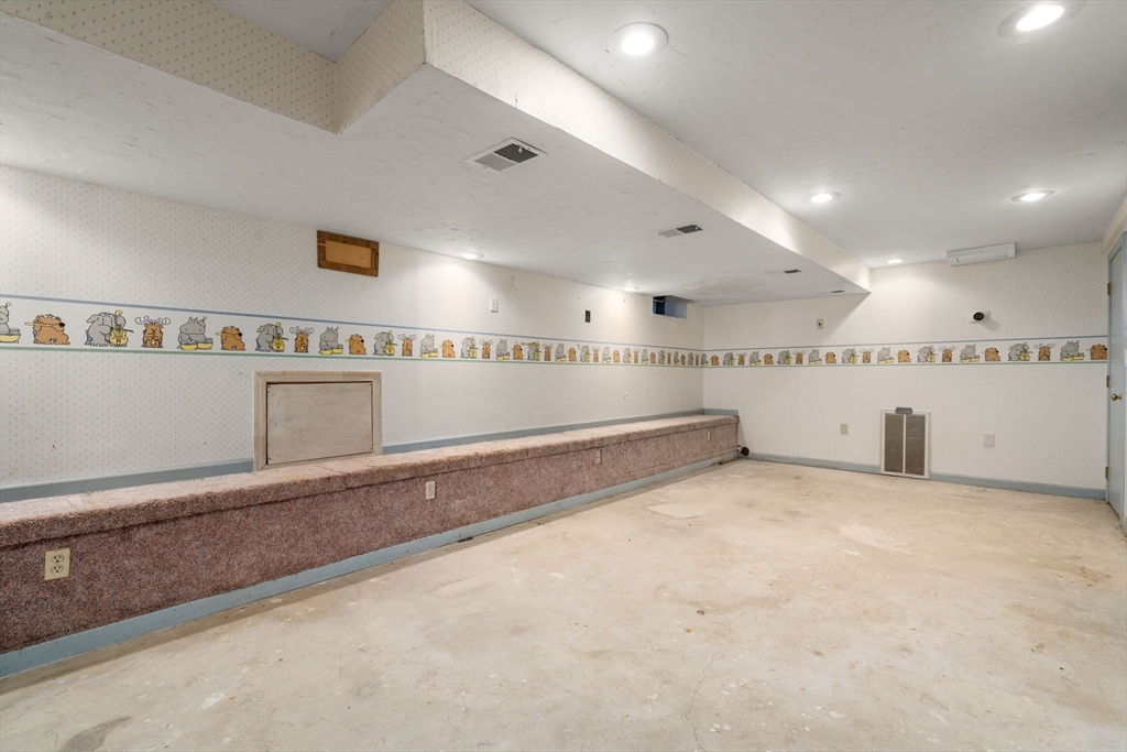 37 Castle Drive Sharon, MA 02067 - Photo 32 of 38