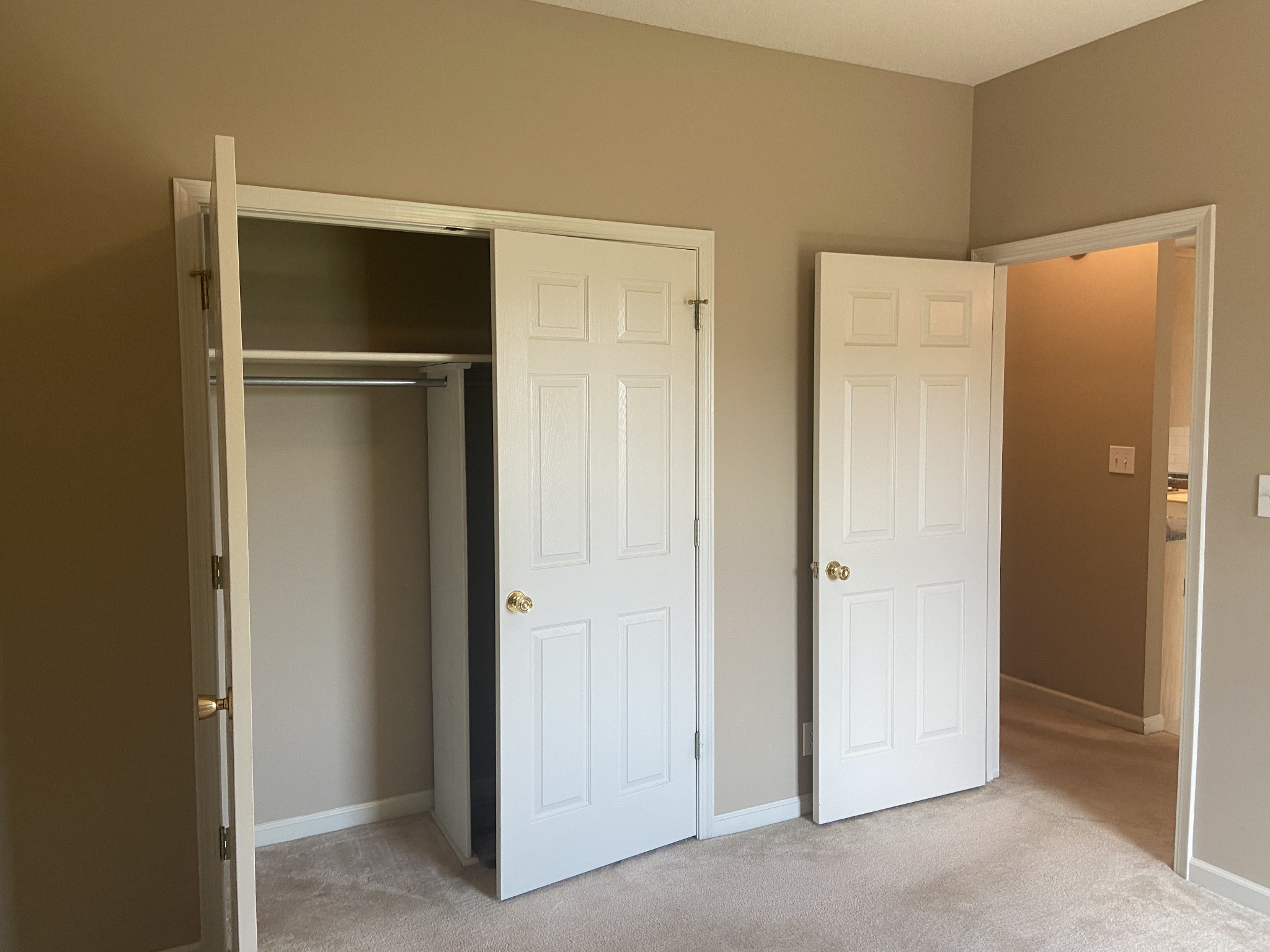 4237 Trenton Road Clarksville, TN 37040 - Photo 23 of 36