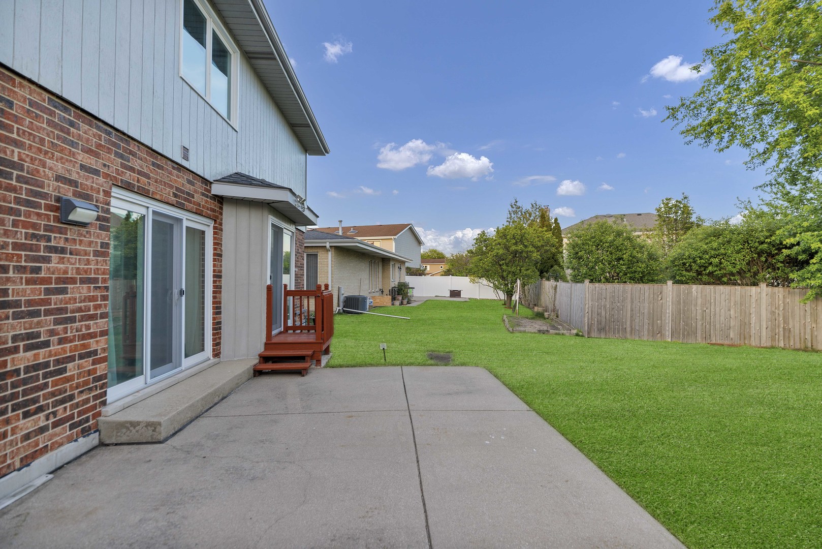 1441 Autumn Trail Addison, IL 60101 - Photo 7 of 58