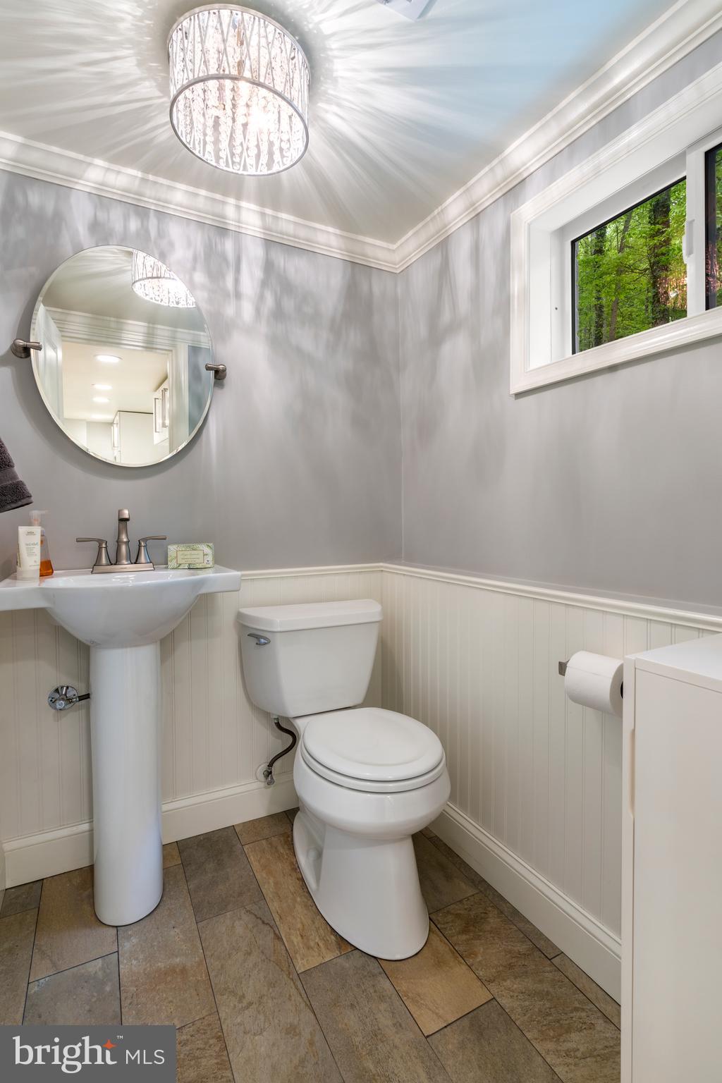 585 Brookwood Road Wayne, PA 19087 - Photo 17 of 20 Powder room