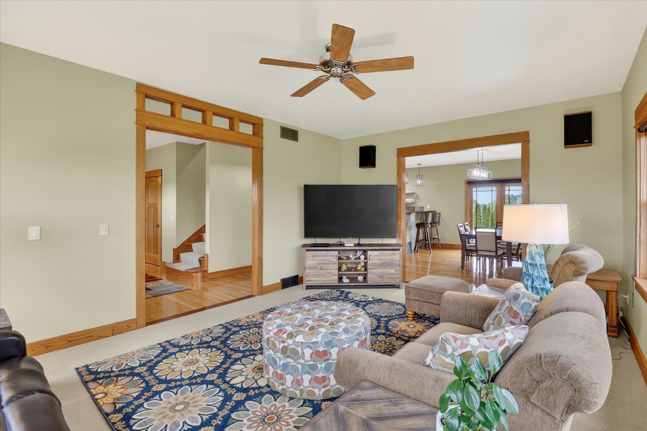 W6383 Hackbarth Road Fort Atkinson, WI 53538 - Photo 7 of 54
