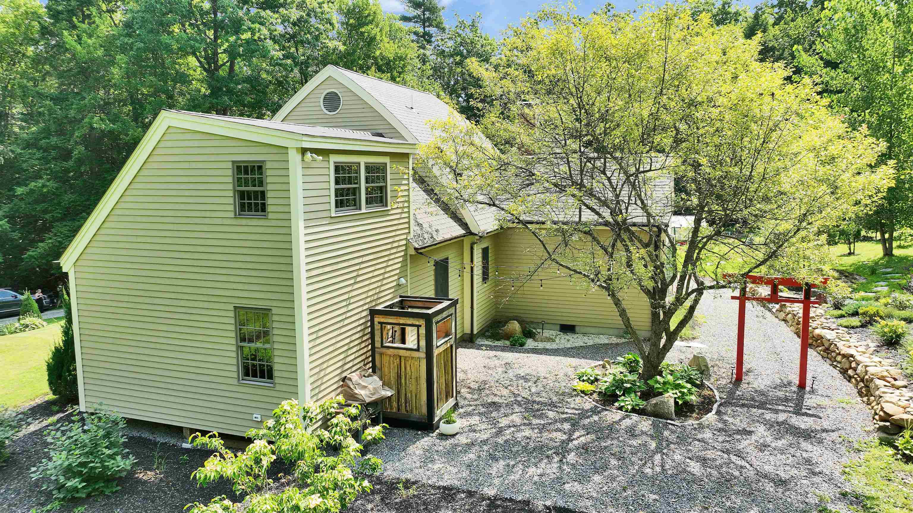 1481 Bennington Road Francestown, NH 03043 - Photo 6 of 60