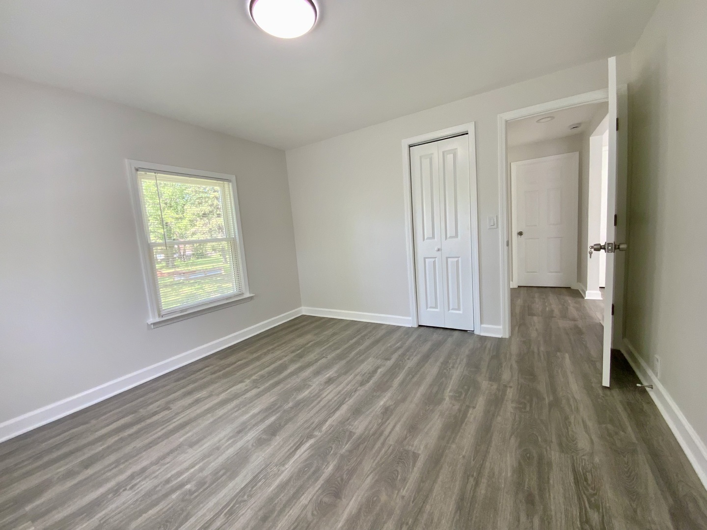 340 Sanders Road Northbrook, IL 60062 - Photo 12 of 16