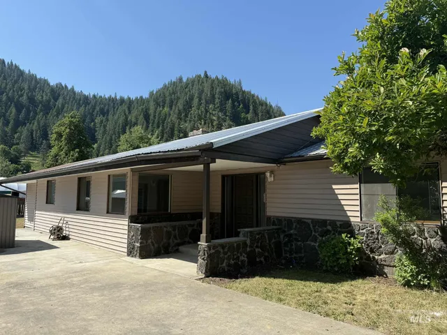 $399,000 | 1155 Michigan Avenue, Orofino, ID 83544