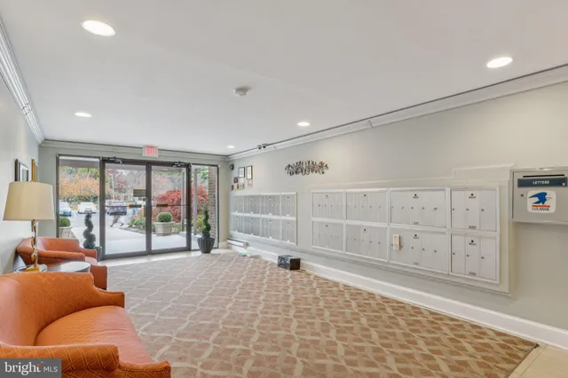 $1,900 | 2817 Jermantown Road, Unit 108, Oakton, VA 22124