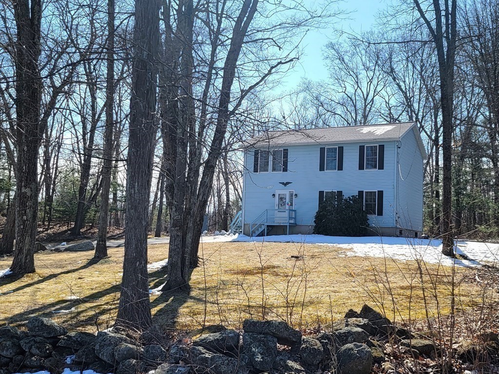381 Rondeau Street Palmer, MA 01069 - Photo 1 of 20 Gallery Image 1