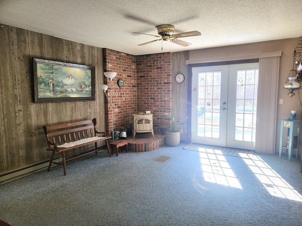 381 Rondeau Street Palmer, MA 01069 - Photo 4 of 20 Gallery Image 4