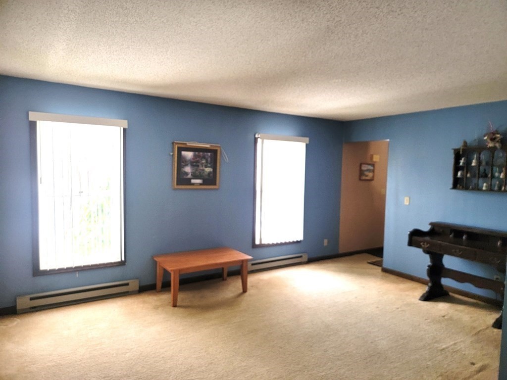 381 Rondeau Street Palmer, MA 01069 - Photo 9 of 20 Gallery Image 9