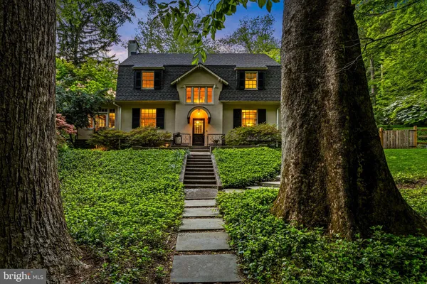 $880,000 | 401 Edgevale Road, Baltimore, MD 21210