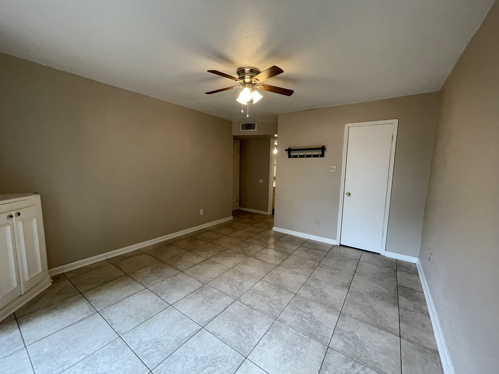 4635 Wild Indigo Street, Unit 497 Houston, TX 77027 - Photo 15 of 20
