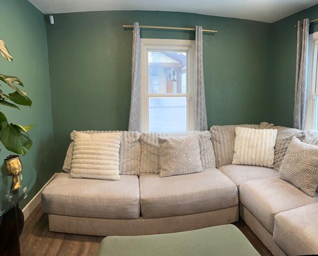 3359 South 20th Street Milwaukee, WI 53215 - Photo 13 of 48 LIVING ROOM