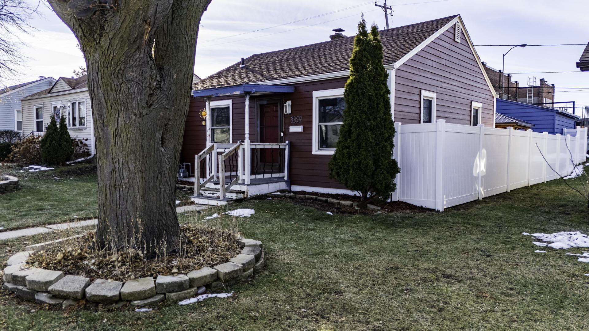 3359 South 20th Street Milwaukee, WI 53215 - Photo 2 of 48 Front