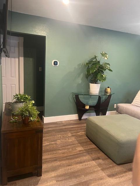 3359 South 20th Street Milwaukee, WI 53215 - Photo 9 of 48 LIVING ROOM