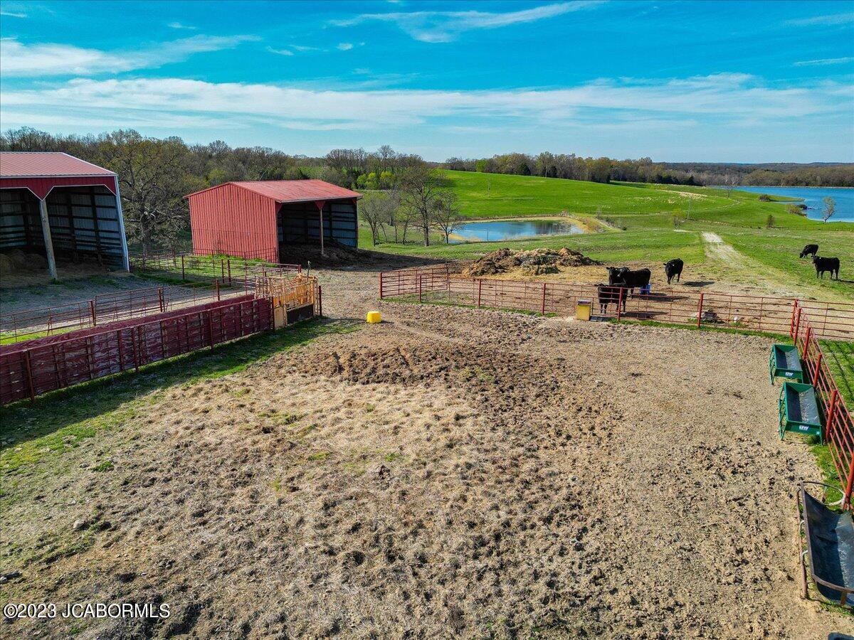 52968 West Railroad Road Centertown, MO 65023 - Photo 8 of 20