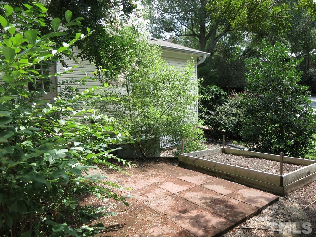 314 Davie Road, Unit A Carrboro, NC 27510 - Photo 15 of 17 a view of a garden with plants