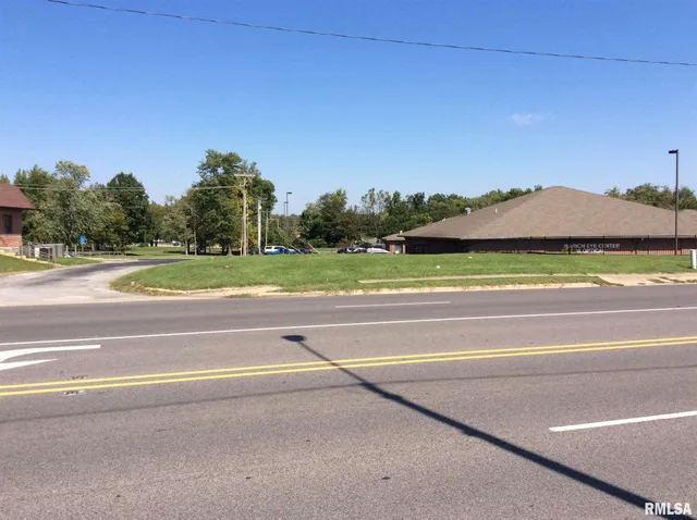 $115,500 | 2906 Broadway Street, Mount Vernon, IL 62864