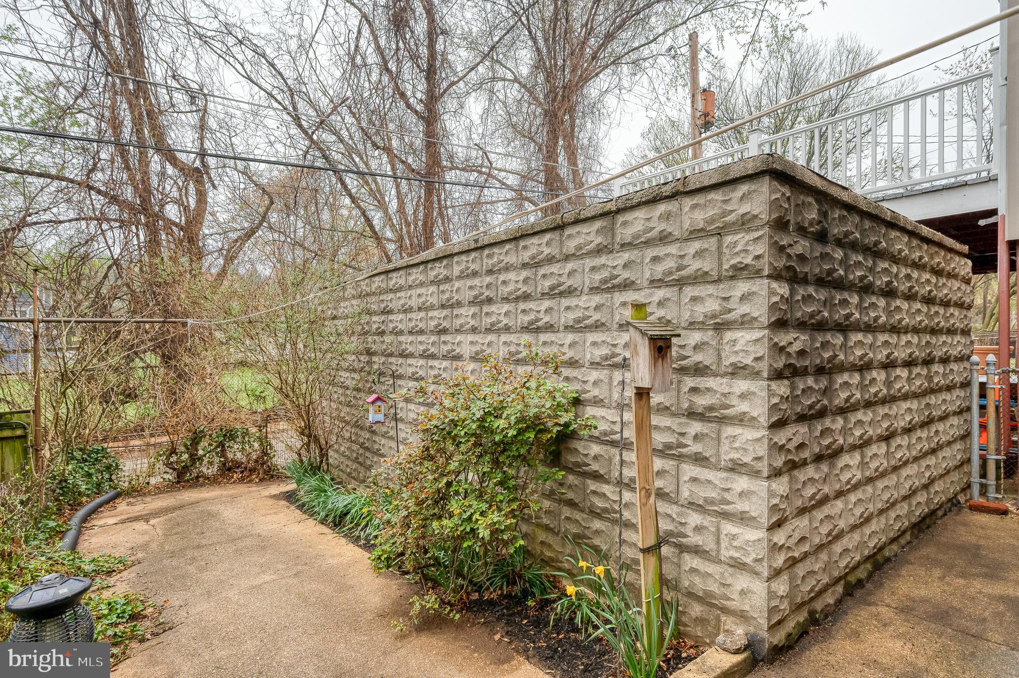 318 Westshire Road Baltimore, MD 21229 - Photo 52 of 55 1 car garage