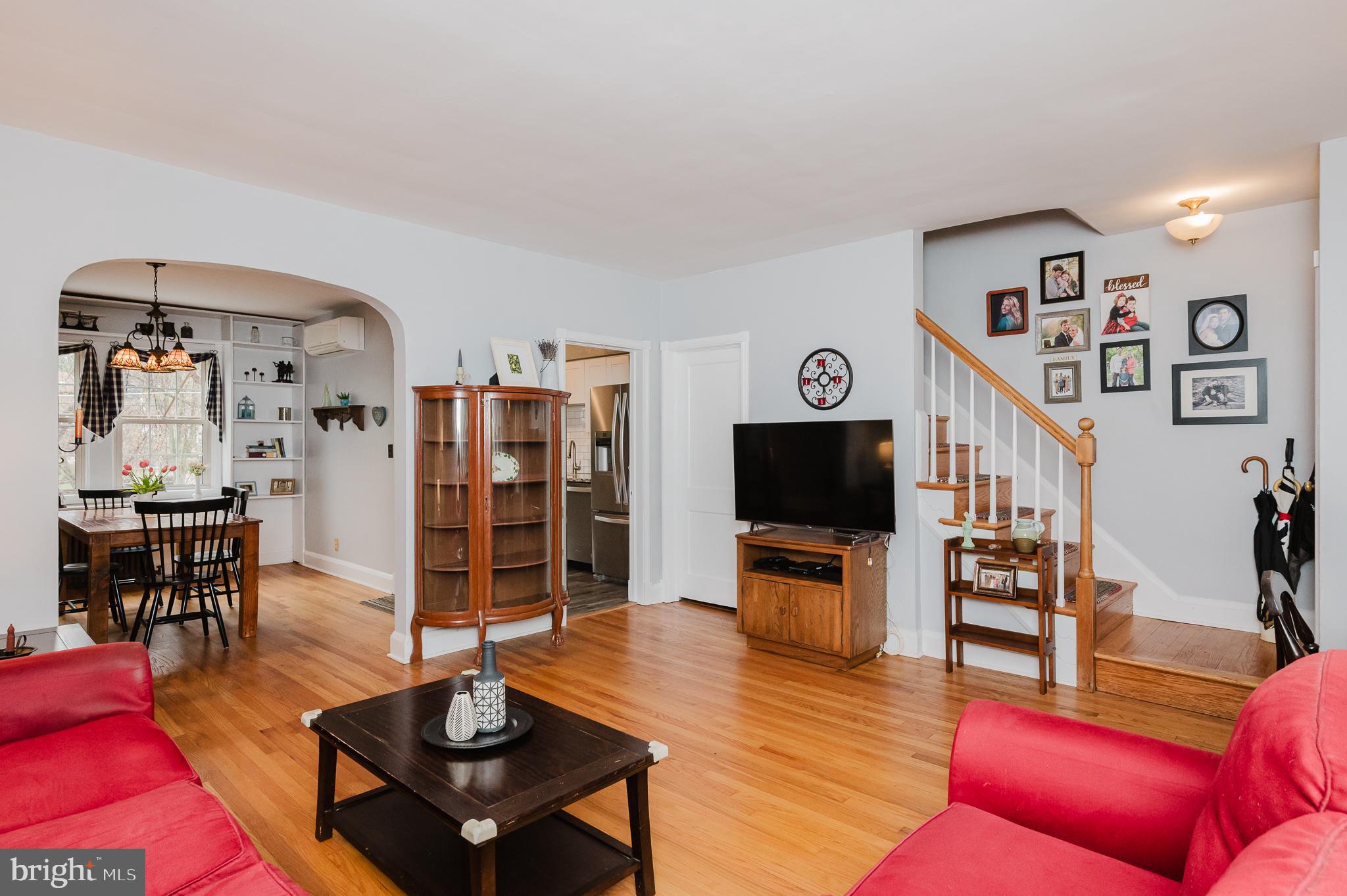 318 Westshire Road Baltimore, MD 21229 - Photo 10 of 55 Hardwood Floors