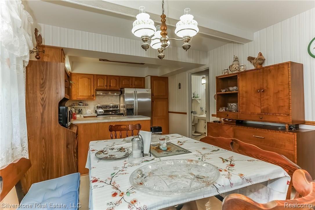 747 Rutgers Road Rochester, MI 48309 - Photo 11 of 49 011-2921665-large.jpg