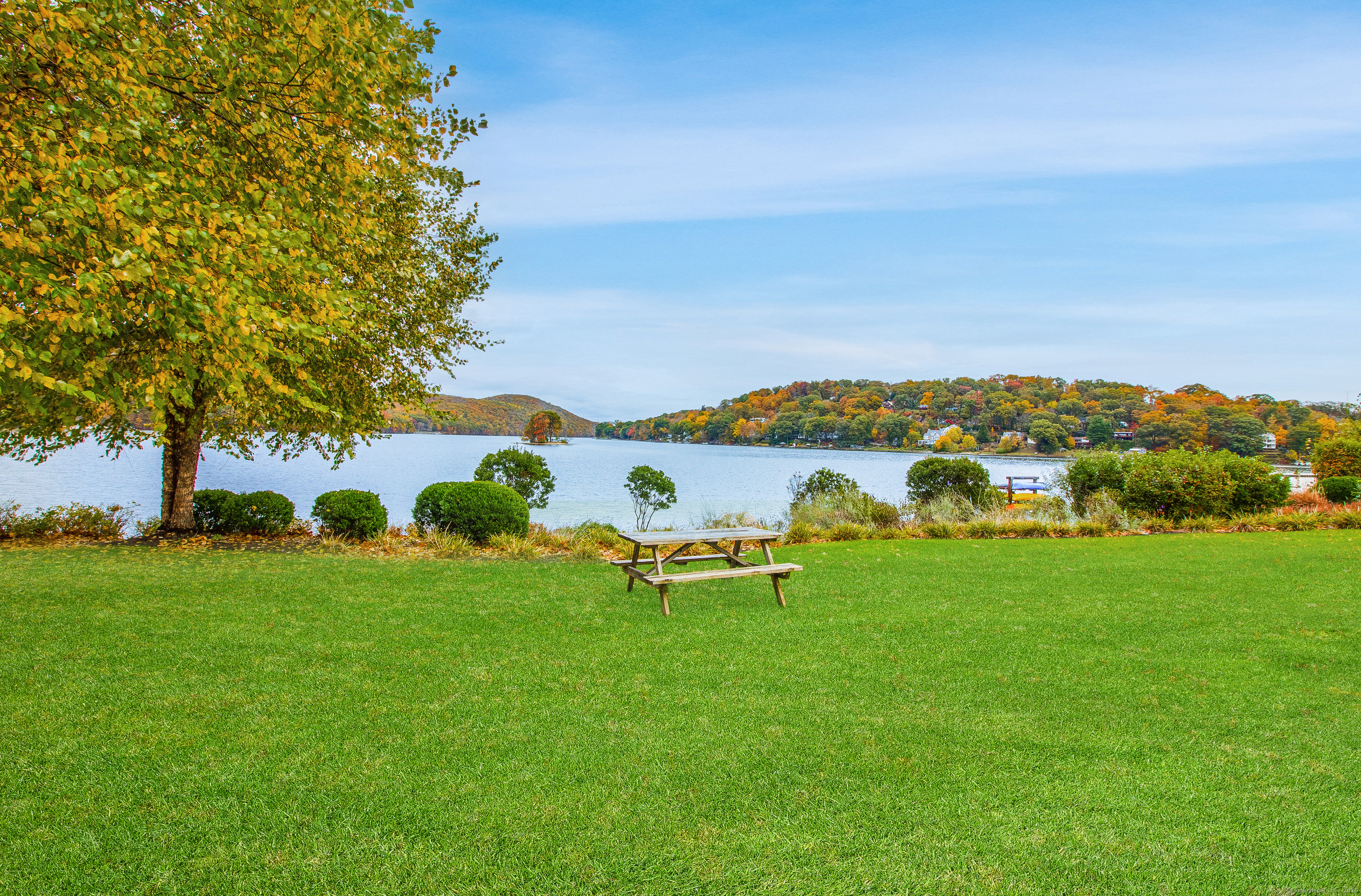 16 Hayestown Road, Unit A403 Danbury, CT 06811 - Photo 16 of 19