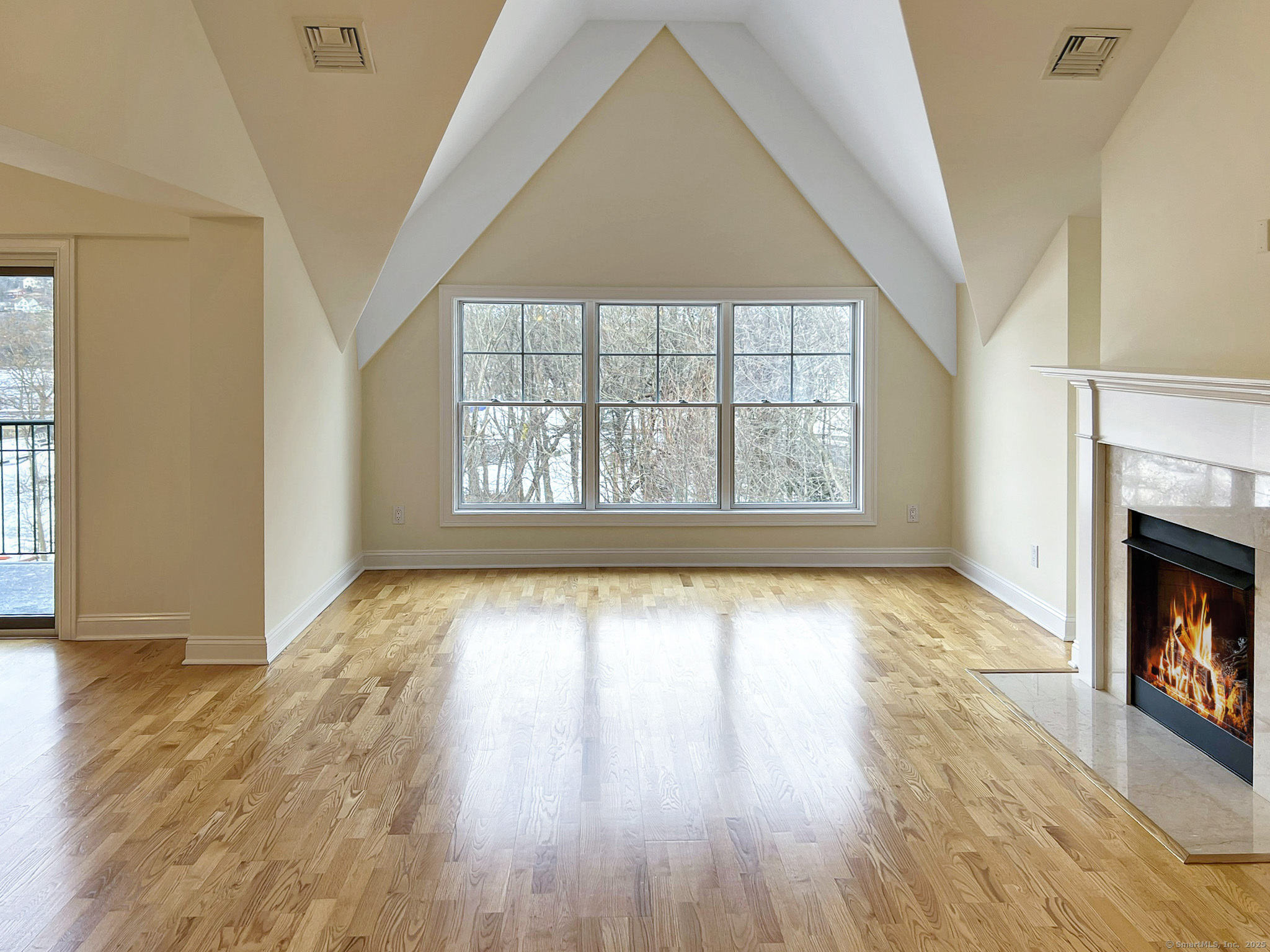 16 Hayestown Road, Unit A403 Danbury, CT 06811 - Photo 6 of 19