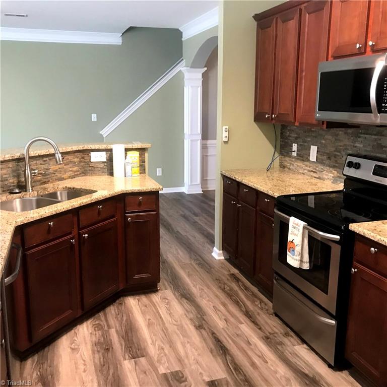 749 Spinning Wheel Point High Point, NC 27265 - Photo 14 of 36 Gallery Image 14