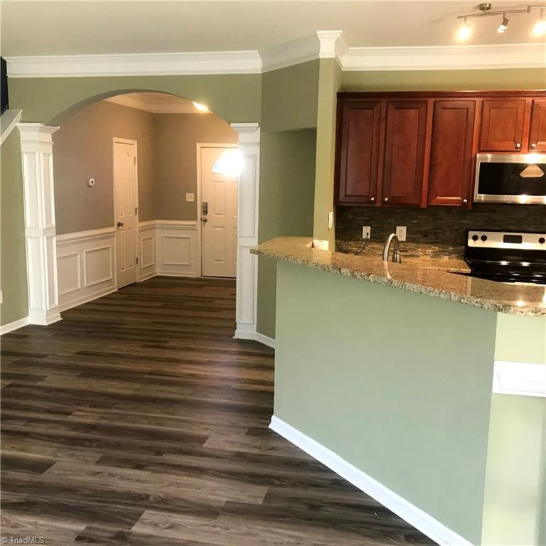 749 Spinning Wheel Point High Point, NC 27265 - Photo 8 of 36 Gallery Image 8