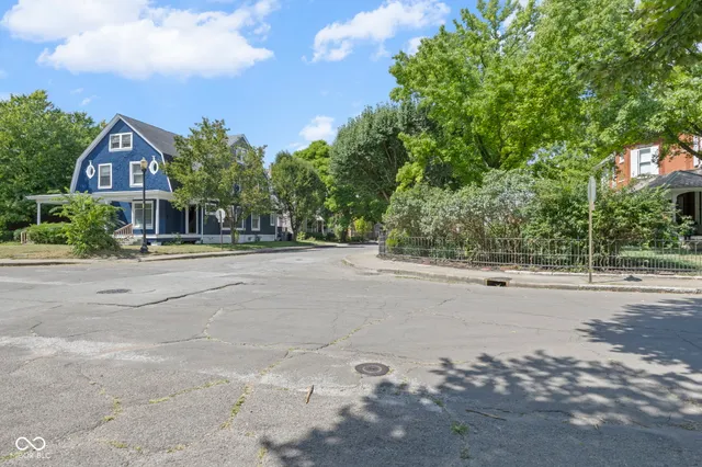 $350,000 | 1440 North Park Avenue, Indianapolis, IN 46202