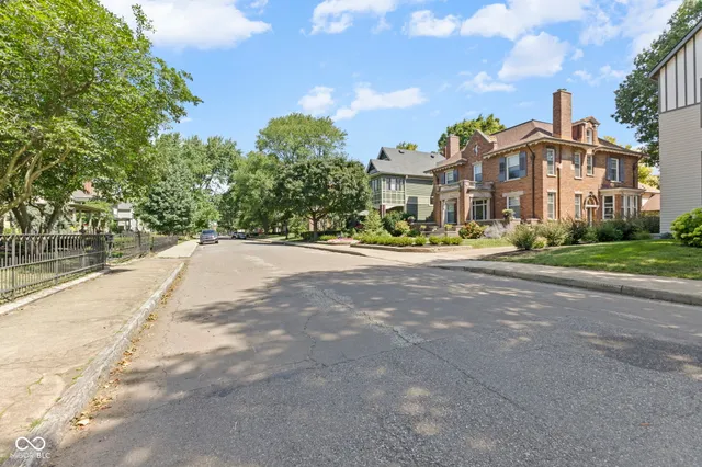 $350,000 | 1440 North Park Avenue, Indianapolis, IN 46202