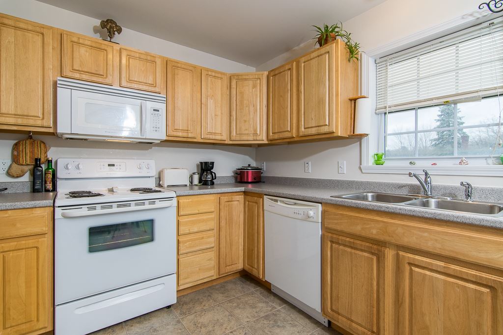 14 Ritchie Avenue, Unit 103 Milton, VT 05468 - Photo 7 of 18 Gallery Image 7