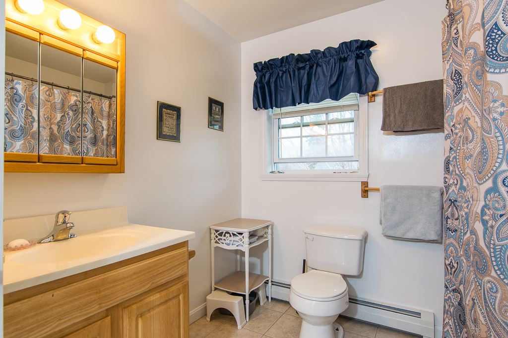 14 Ritchie Avenue, Unit 103 Milton, VT 05468 - Photo 9 of 18 Gallery Image 9