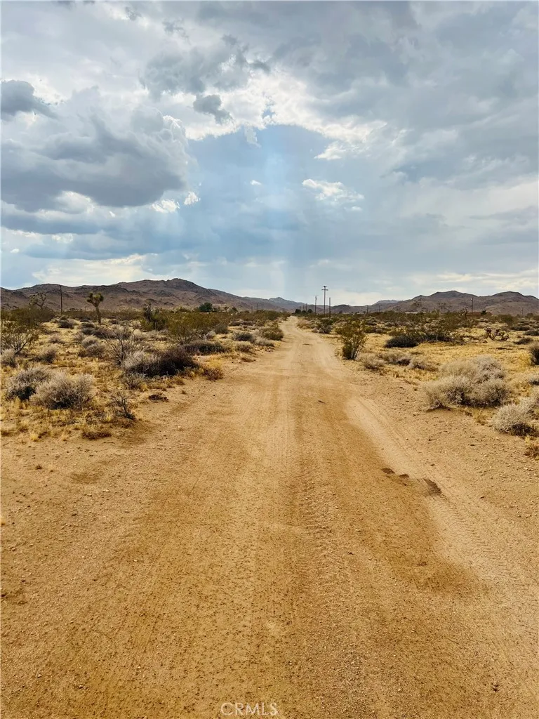 0 Reche Landers, CA 92285 - Photo 7 of 14 wooden view of an ocean