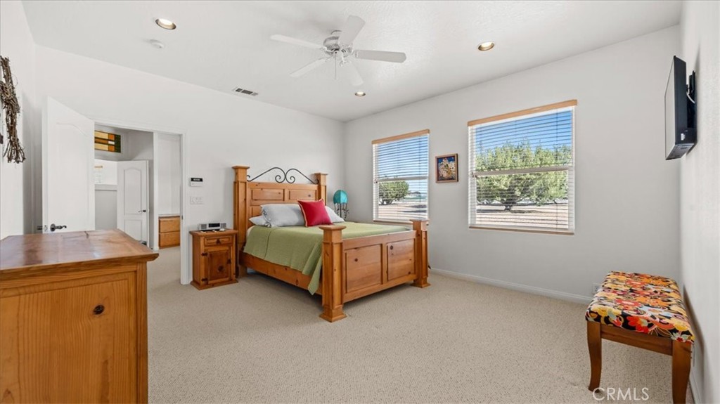 6976 Cataba Road Oak Hills, CA 92344 - Photo 18 of 47
