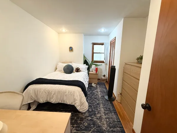 $3,500 | 235 West Fifth Street, Unit 2, Boston, MA 02127