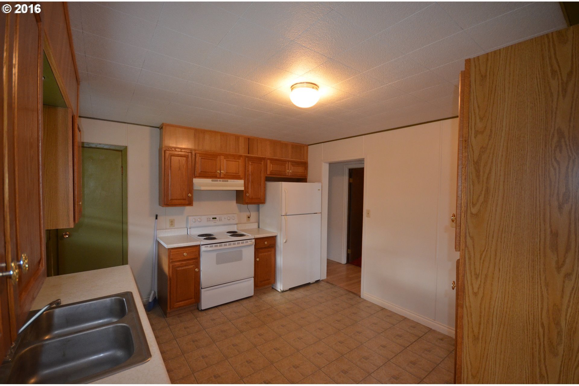 4814 Chenoweth Road The Dalles, OR 97058 - Photo 2 of 29 Gallery Image 2