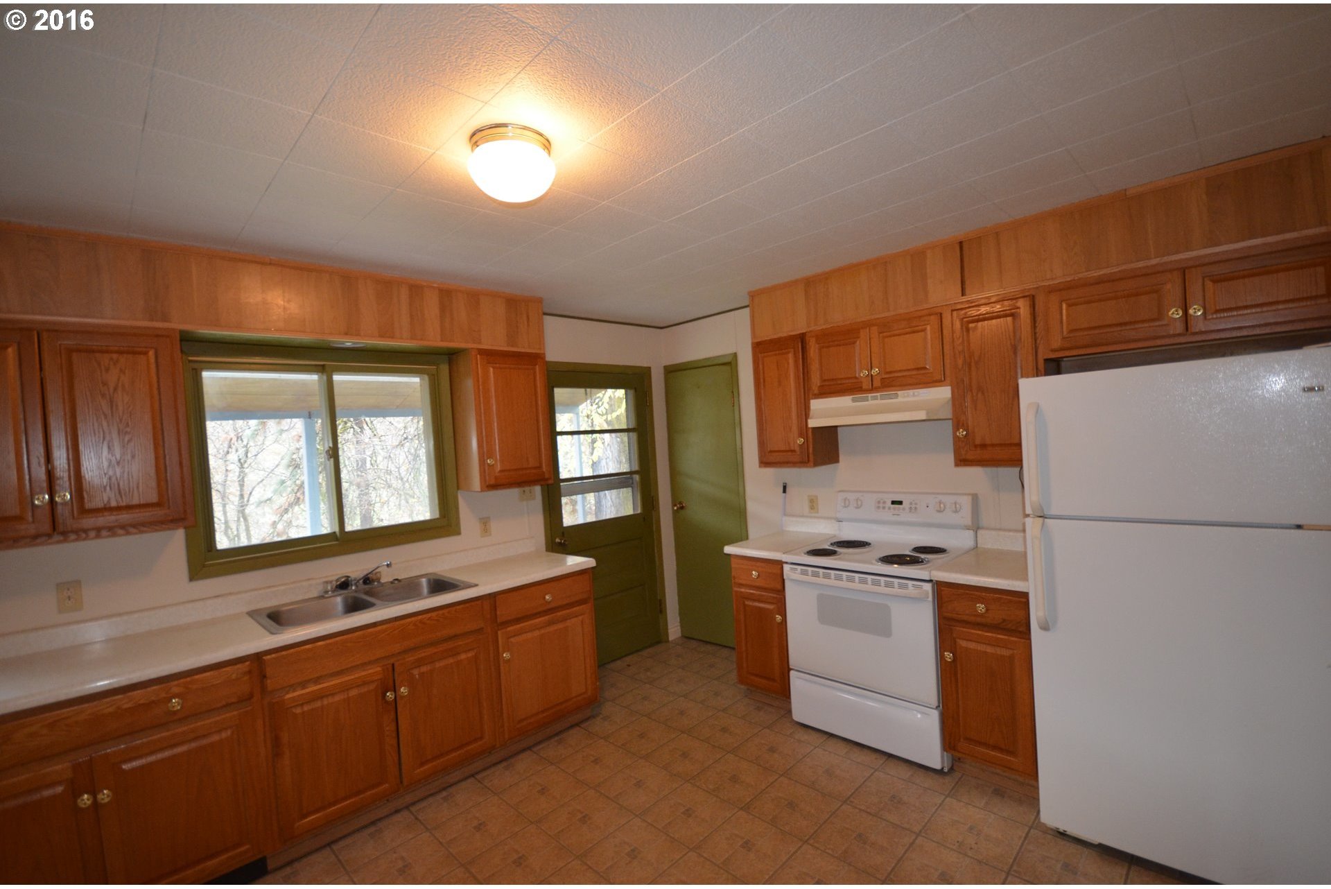 4814 Chenoweth Road The Dalles, OR 97058 - Photo 12 of 29 Gallery Image 12