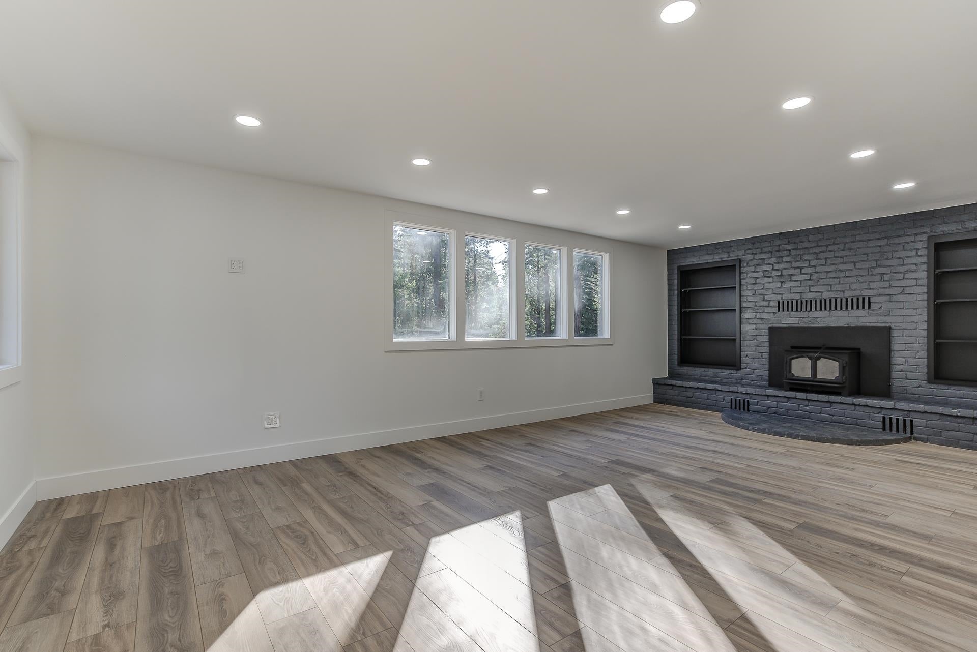 2100 Chinquapin Road Mount Shasta, CA 96067 - Photo 13 of 50 Gallery Image 13