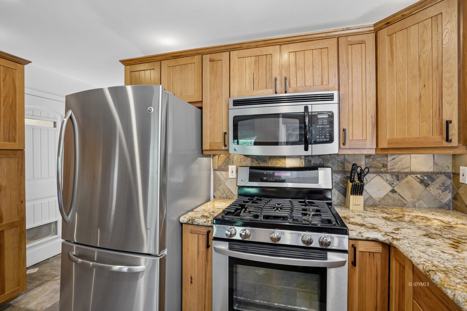 55180 Dickinson Road Idyllwild, CA 92549 - Photo 17 of 45 Untitled