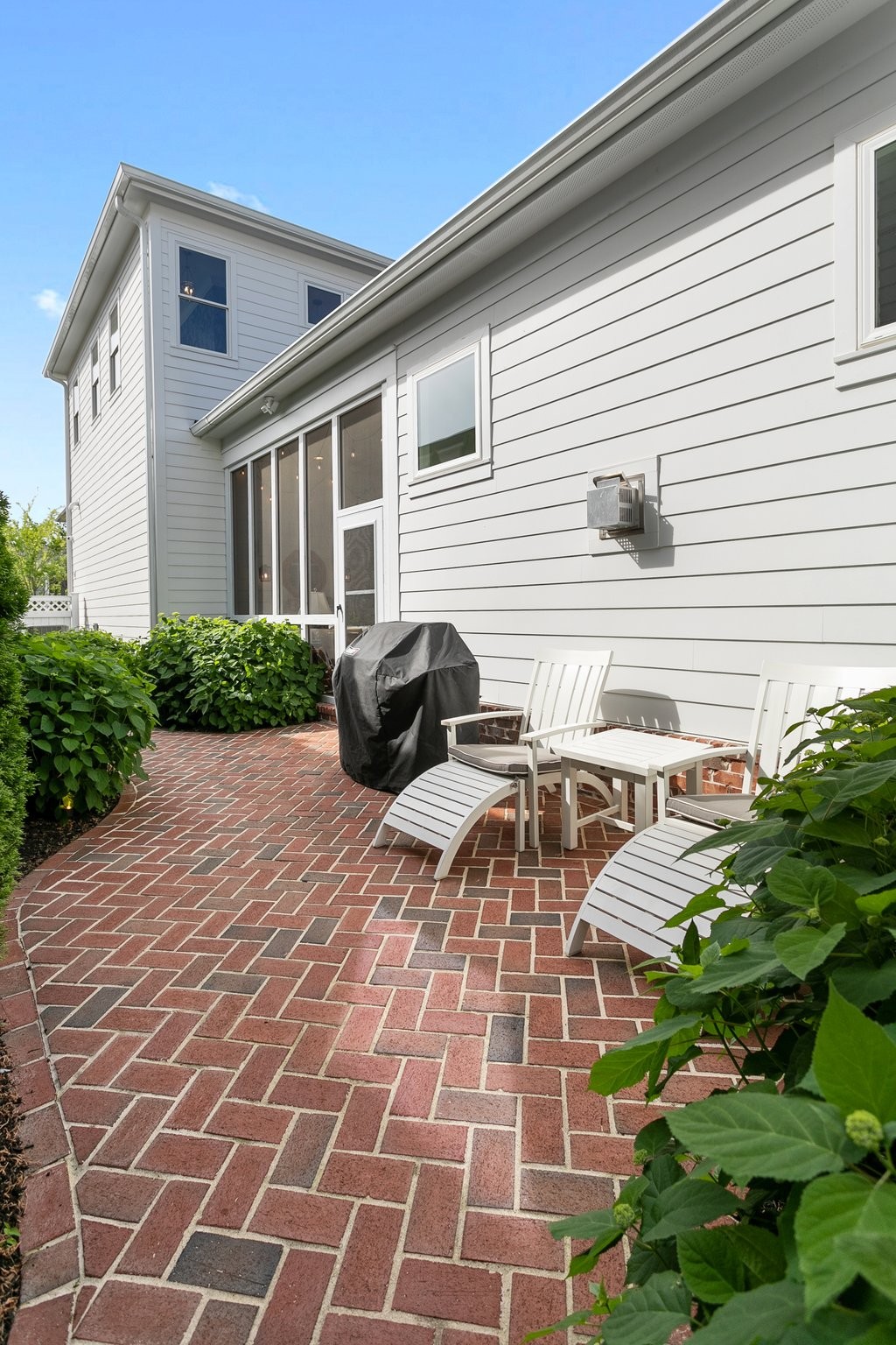 1507 Eliot Road Franklin, TN 37064 - Photo 59 of 67 a view of a backyard with sitting area