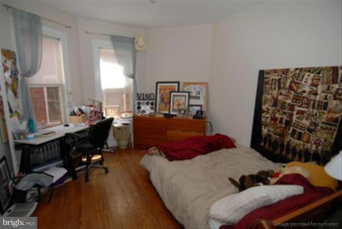 1802 S Street Northwest Washington, DC 20009 - Photo 15 of 30 Bedroom