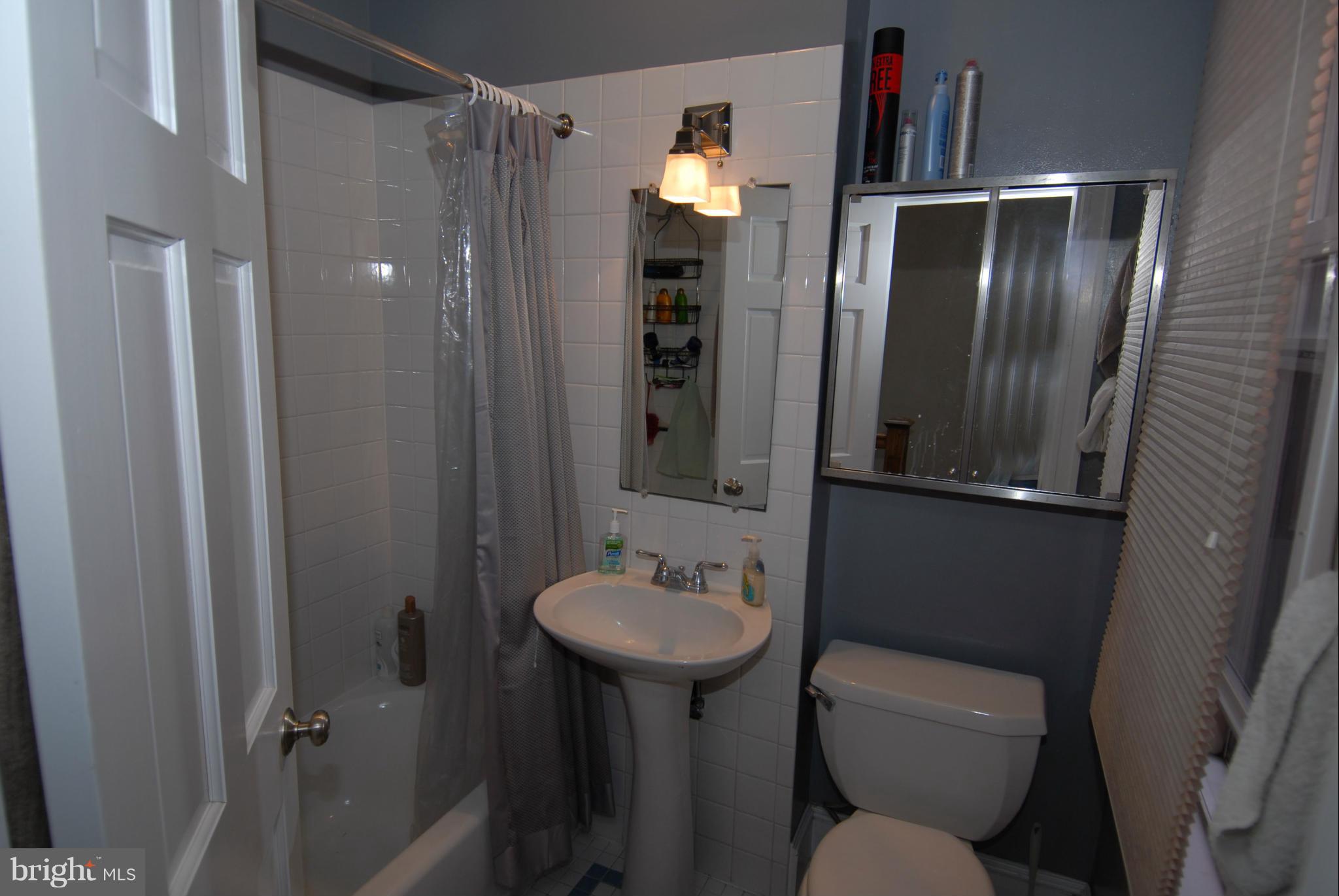 1802 S Street Northwest Washington, DC 20009 - Photo 23 of 30 Bath