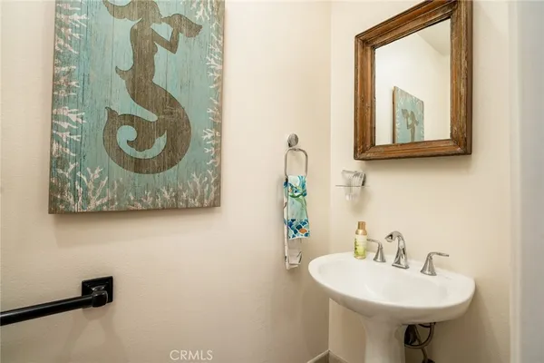 $1,299,000 | 7892 Waterfall Circle, Huntington Beach, CA 92648
