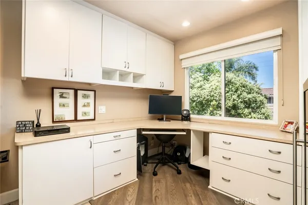 $1,299,000 | 7892 Waterfall Circle, Huntington Beach, CA 92648