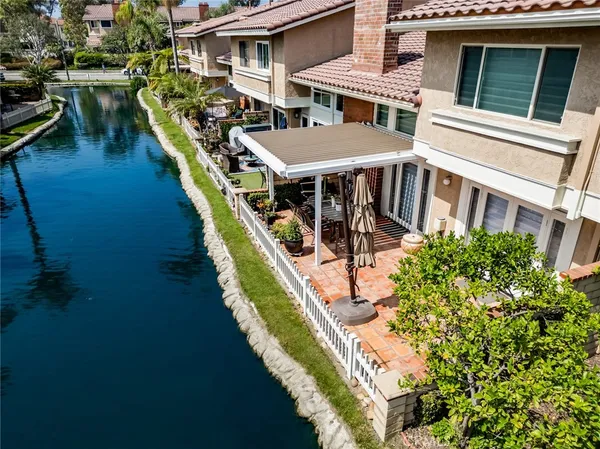 $1,299,000 | 7892 Waterfall Circle, Huntington Beach, CA 92648