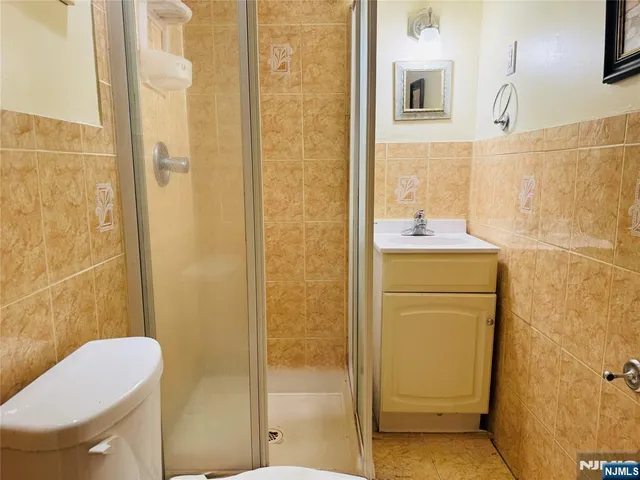 $550,000 | 419-421 19th Avenue, Paterson, NJ 07504