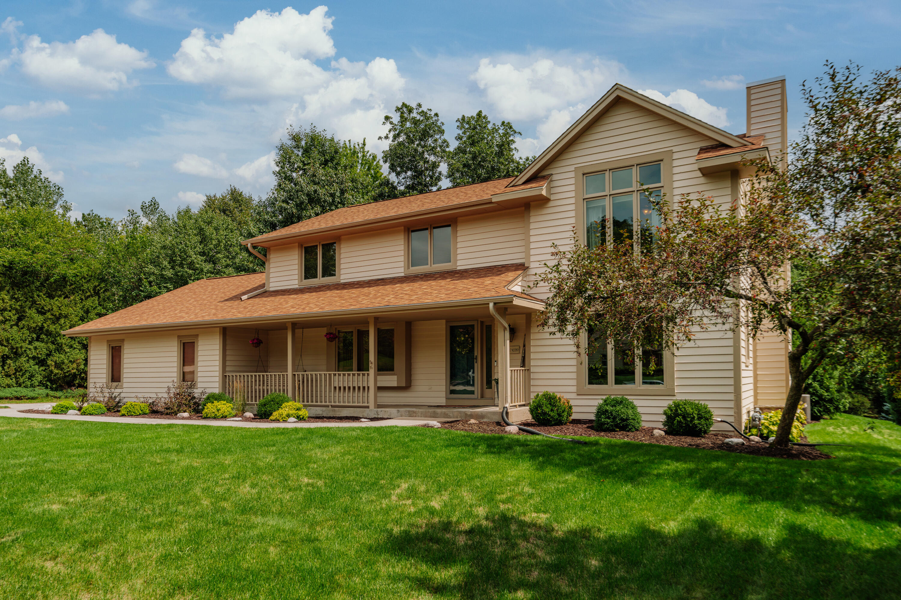 W237N3390 Five Fields Road Pewaukee, WI 53072 - Photo 3 of 45 Wonderful subdivison