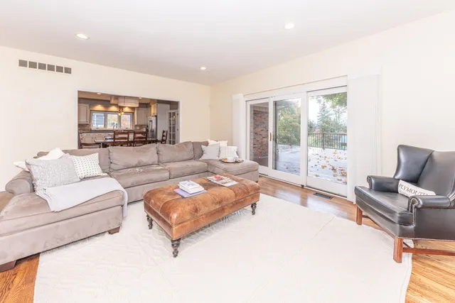 $785,000 | 50045 Standish Court, Plymouth, MI 48170