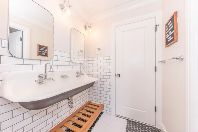 $785,000 | 50045 Standish Court, Plymouth, MI 48170