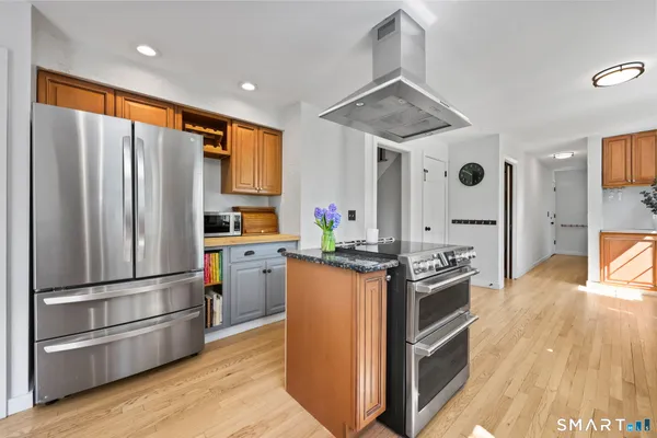 $999,000 | 245 Sailors Lane, Bridgeport, CT 06605