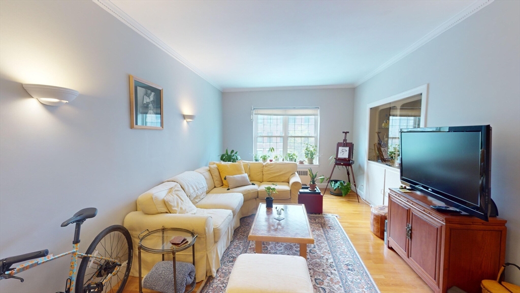 159 St Paul Street, Unit 7 Brookline, MA 02446 - Photo 1 of 12